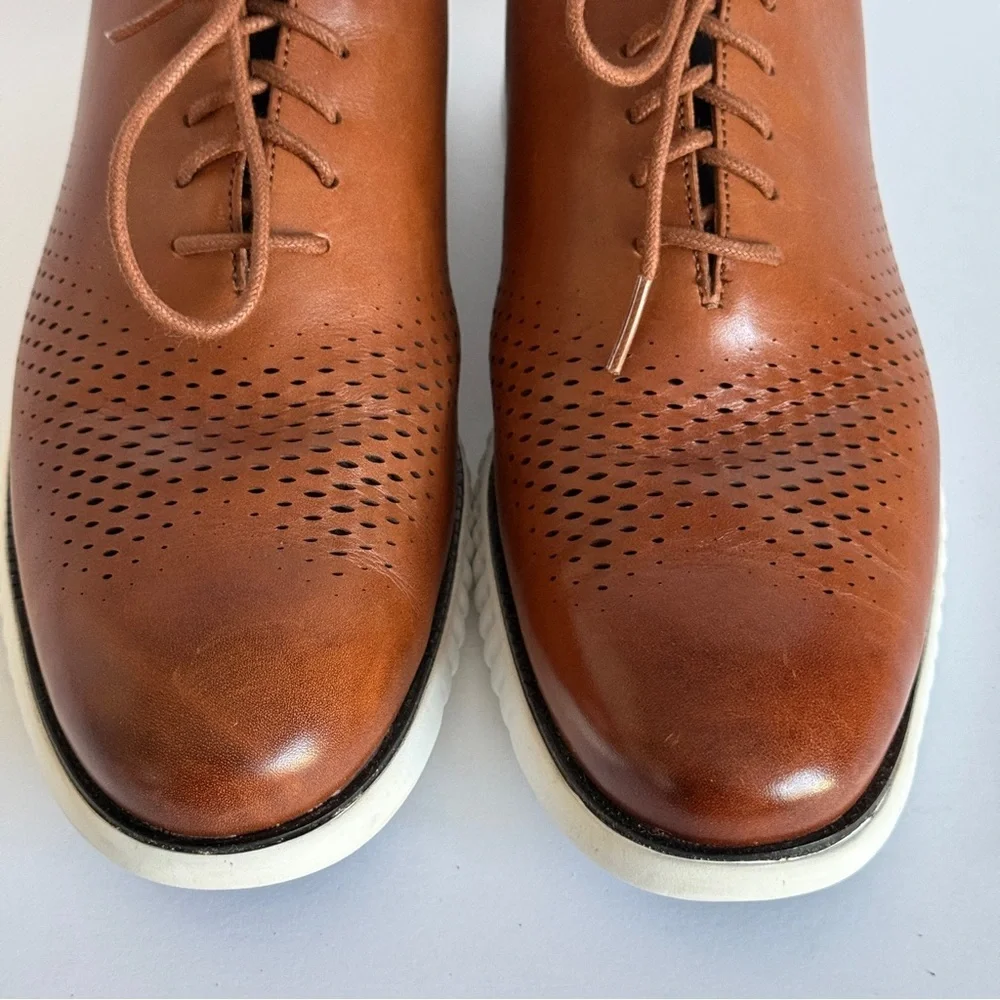 Cole Haan Men's 2.ZERØGRAND Laser Wingtip Oxford Shoes | Tan/Ivory Size 12M